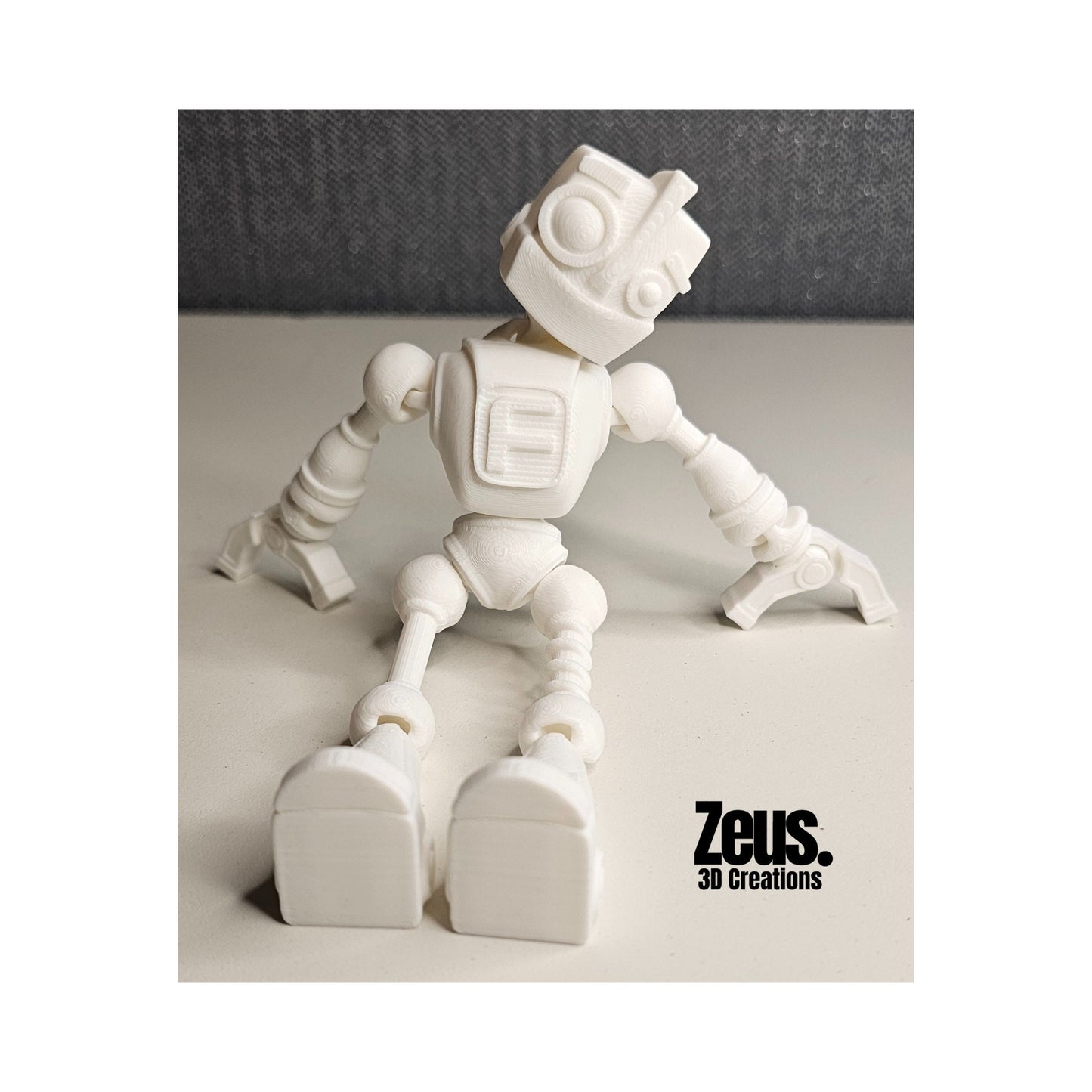 flexible fun robot, desk buddy